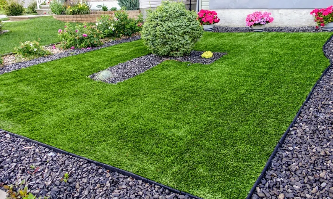 lawns & artificial grass paving project in Farnham, Surrey — project 11