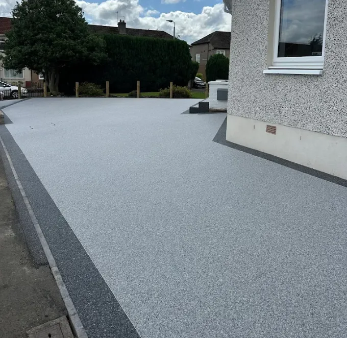 Resin bound driveway project in Farnham, Surrey — project 7