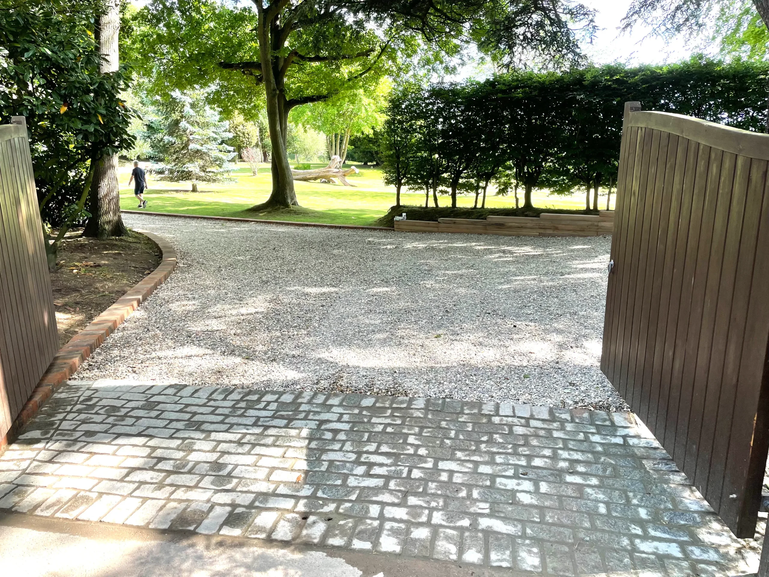 driveways paving project in Farnham, Surrey — project 5