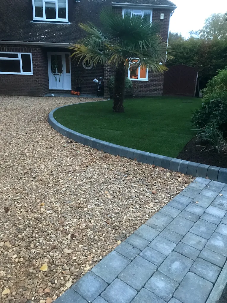 Gravel in Farnham